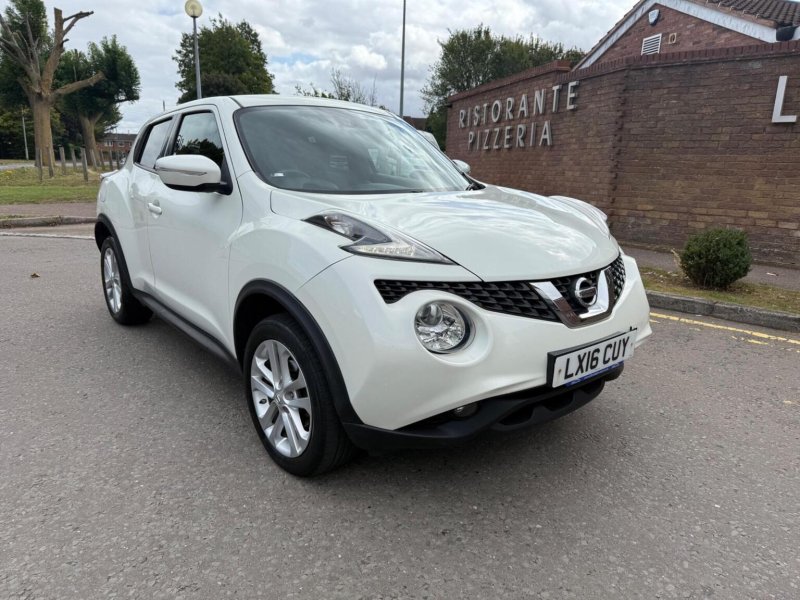 NISSAN JUKE 1.2 DIG-T N-Connecta Euro 6 (s/s) 5dr